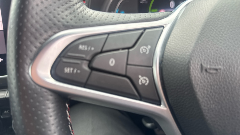 Renault Clio 1.6 E-TECH Hybrid 140 RS Line 5dr Auto Hybrid Hatchback